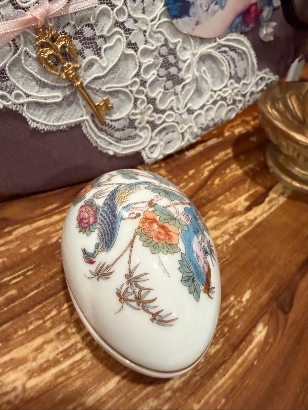Wedgewood Decorative Porcelain Egg Box with Blue and Orange Floral Bird Motif
